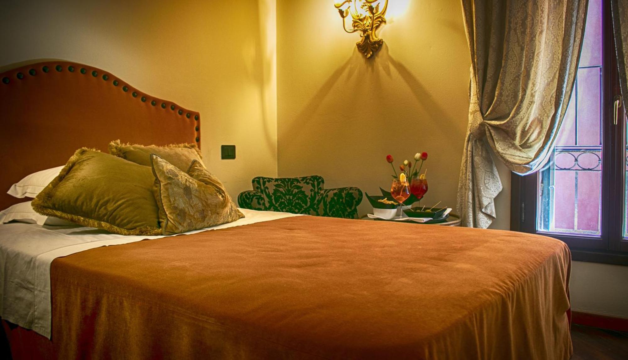 Hotel La Calcina เวนิส ภายนอก รูปภาพ