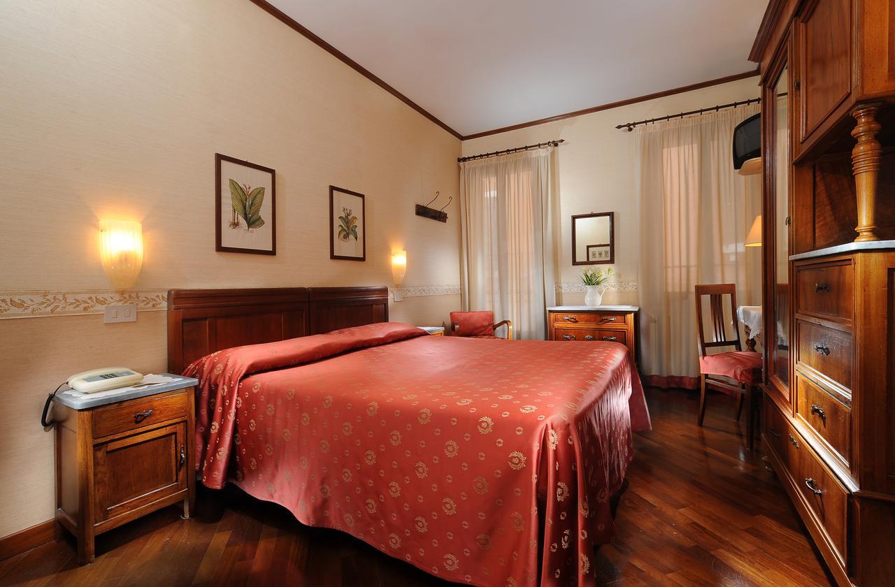 Hotel La Calcina เวนิส ภายนอก รูปภาพ