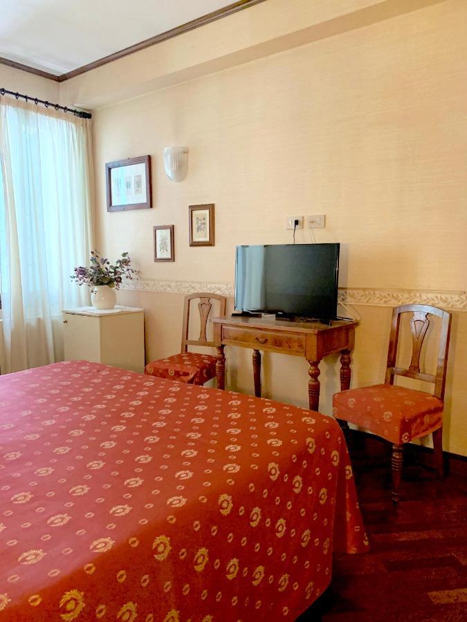 Hotel La Calcina เวนิส ภายนอก รูปภาพ